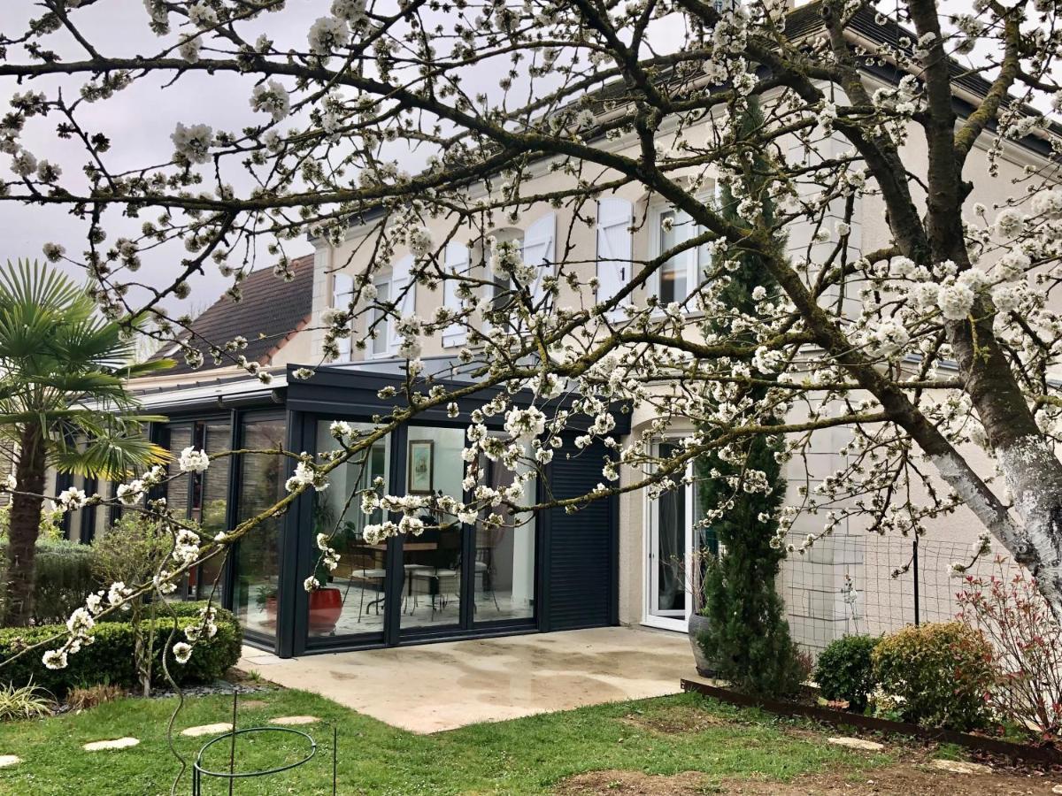 Les Suites Champenoises Tinqueux Exteriör bild
