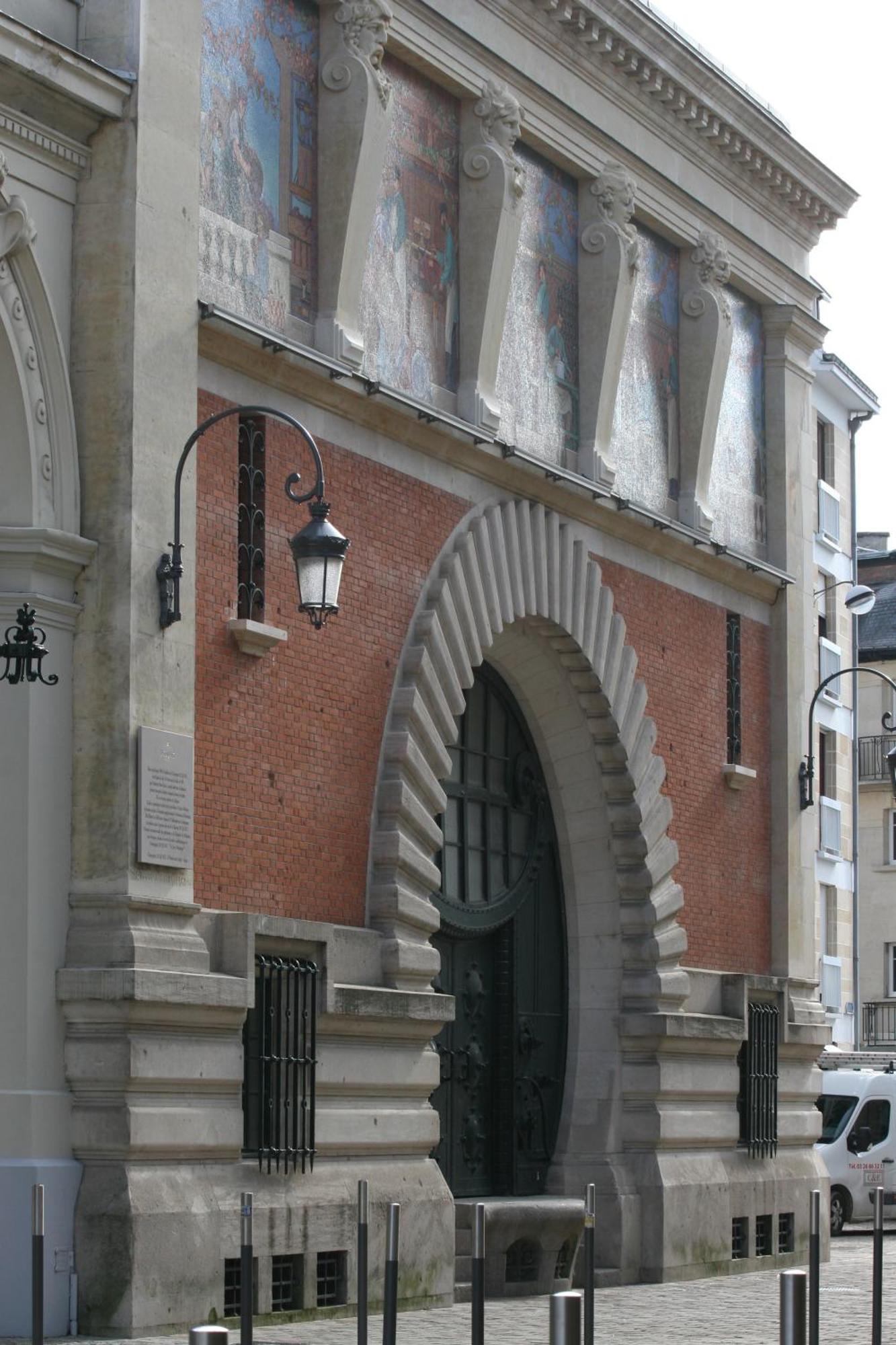 Les Suites Champenoises Tinqueux Rum bild