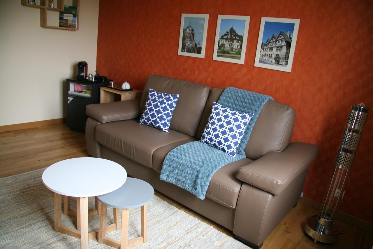 Les Suites Champenoises Tinqueux Exteriör bild