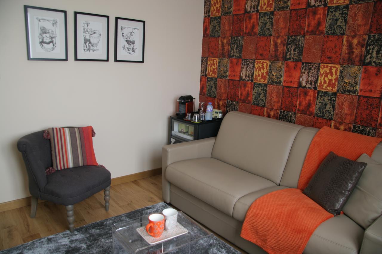 Les Suites Champenoises Tinqueux Exteriör bild
